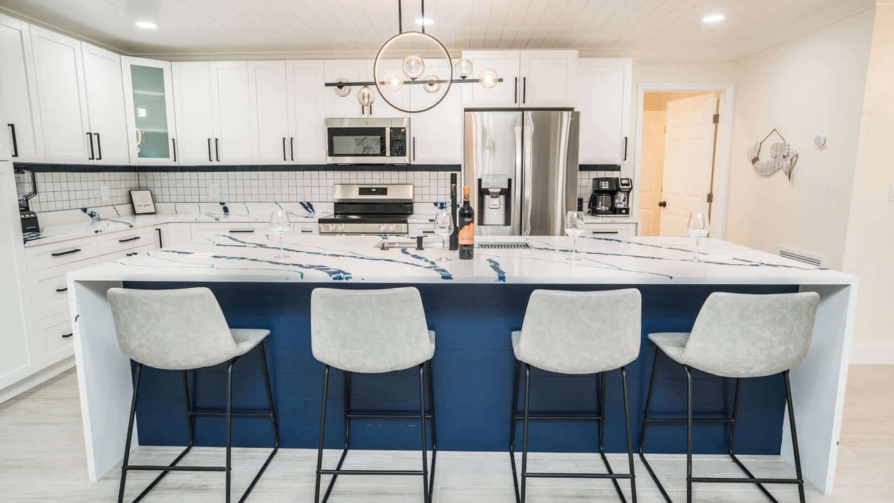 Photo of Others in Apollo Beach