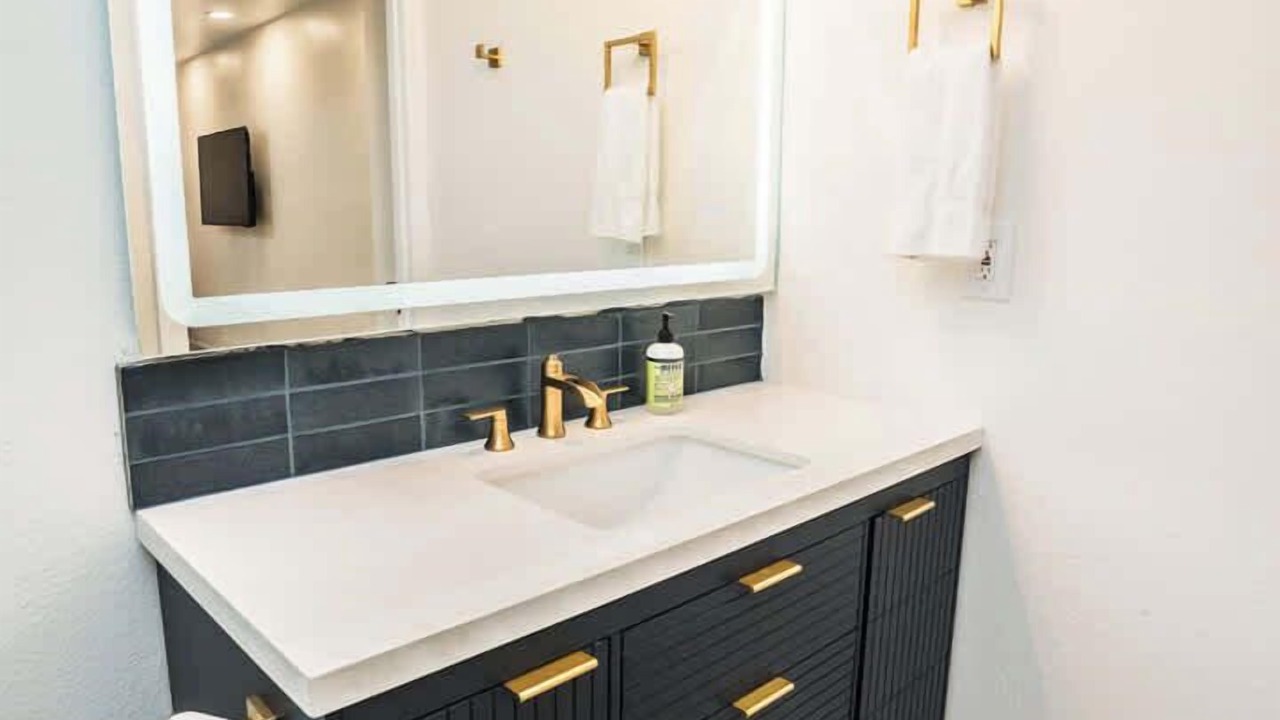 Photo of Bathroom in Apollo Beach