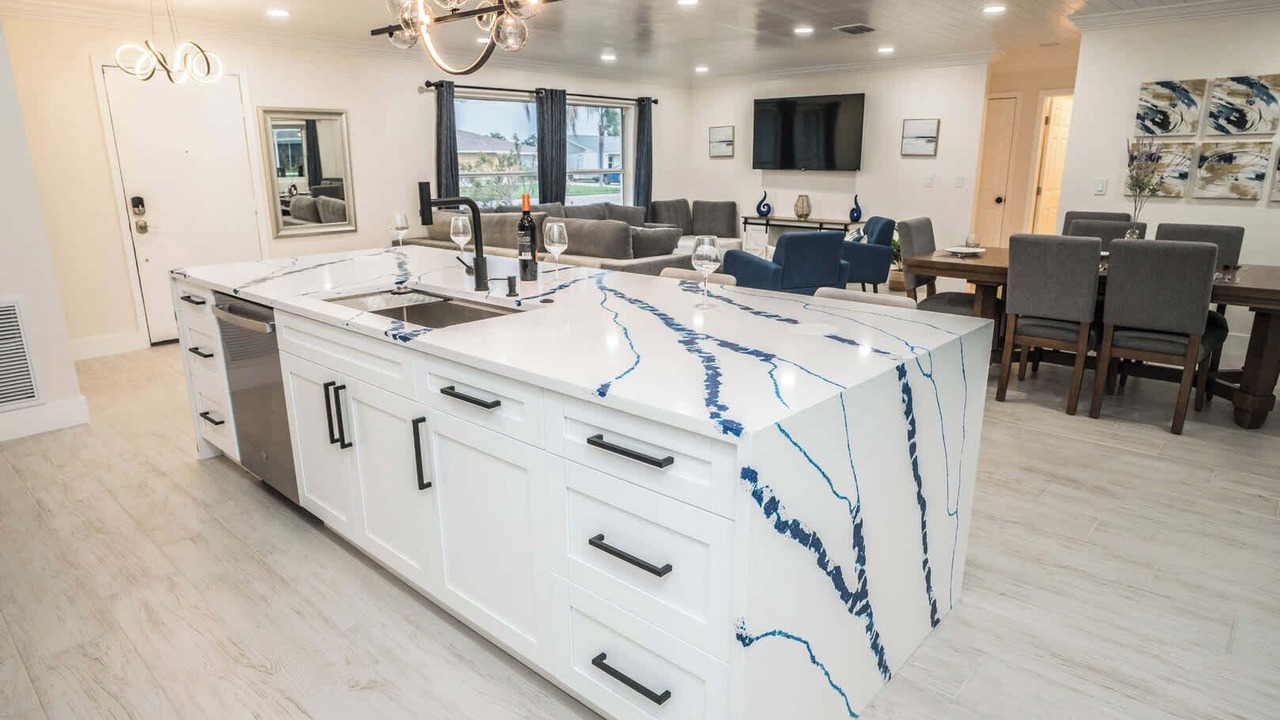 Photo of Others in Apollo Beach