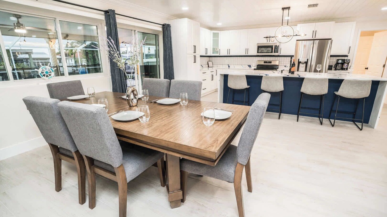 Photo of Others in Apollo Beach