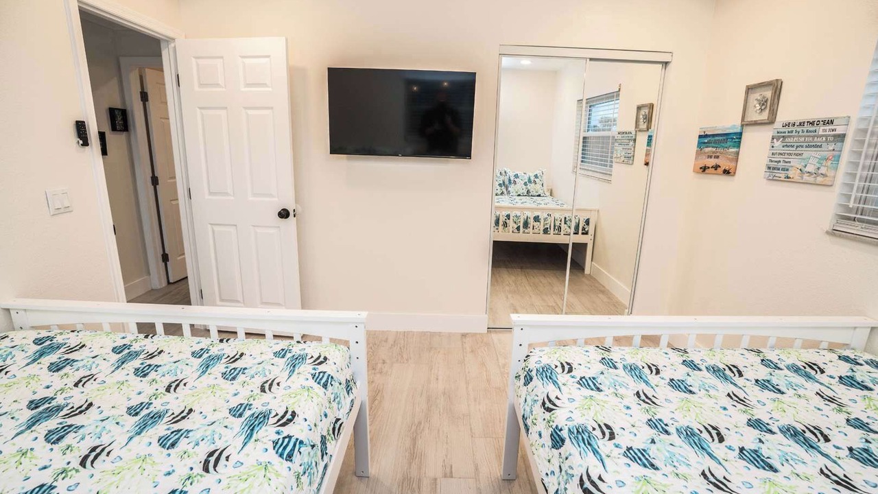 Photo of Others in Apollo Beach