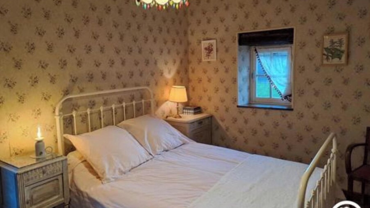 Photo of Bedroom in Castelnau-de-Brassac