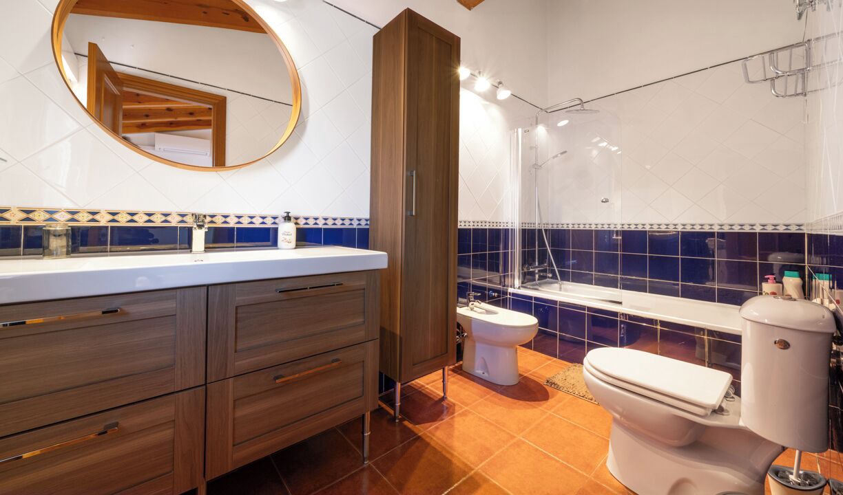 Photo of Bathroom in Torrejon del Rey