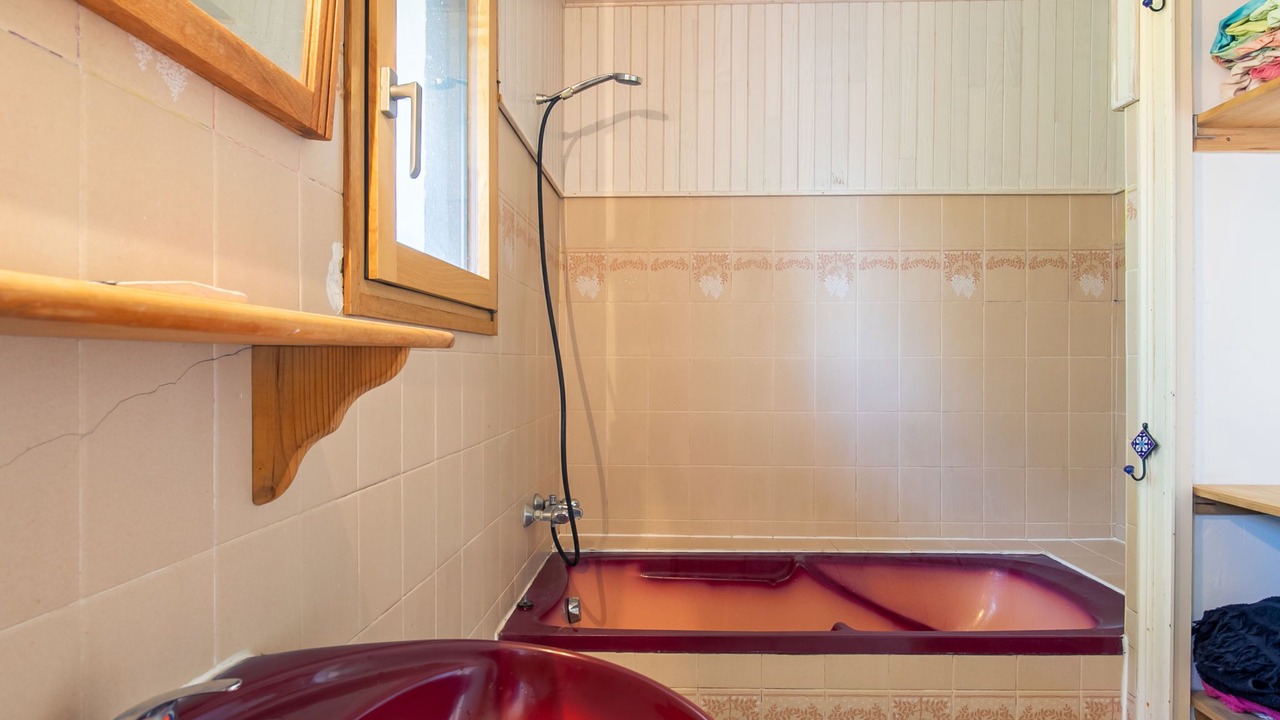 Photo of Bathroom in Plounevez-Lochrist