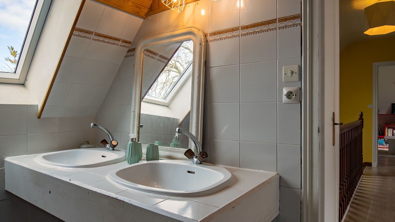 Photo of Bathroom in Plounevez-Lochrist