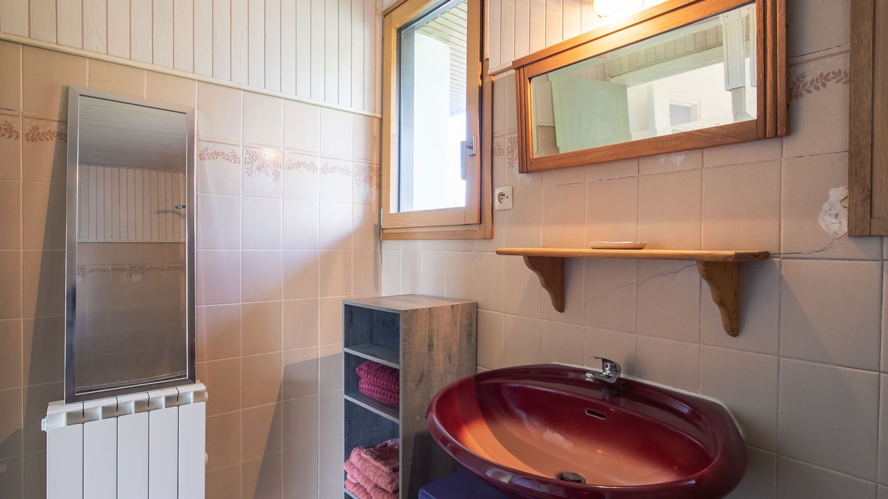 Photo of Bathroom in Plounevez-Lochrist