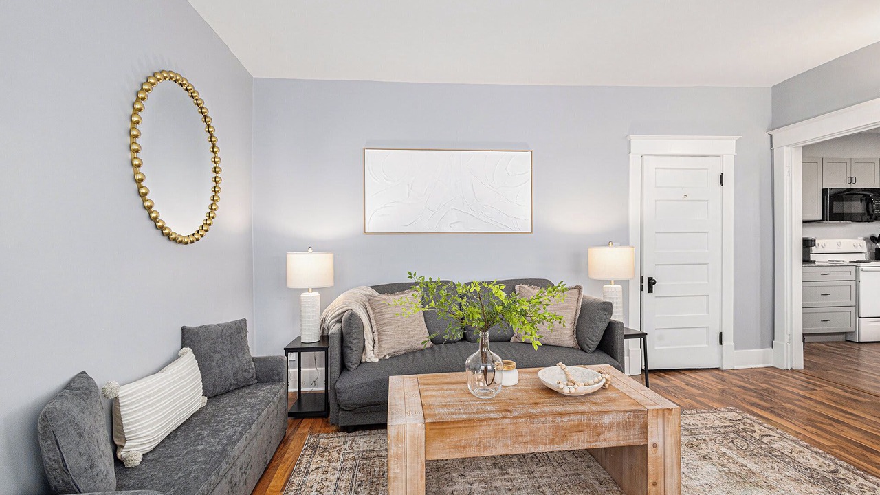 Photo of Livingroom in Michigan City