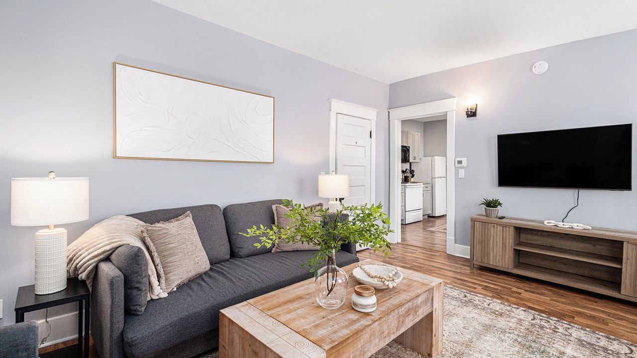 Photo of Livingroom in Michigan City