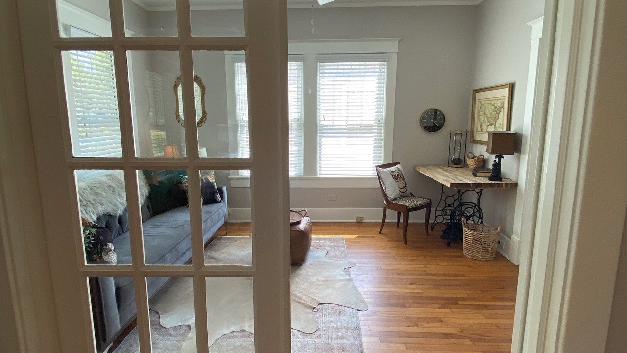 Photo of Livingroom in Monroe