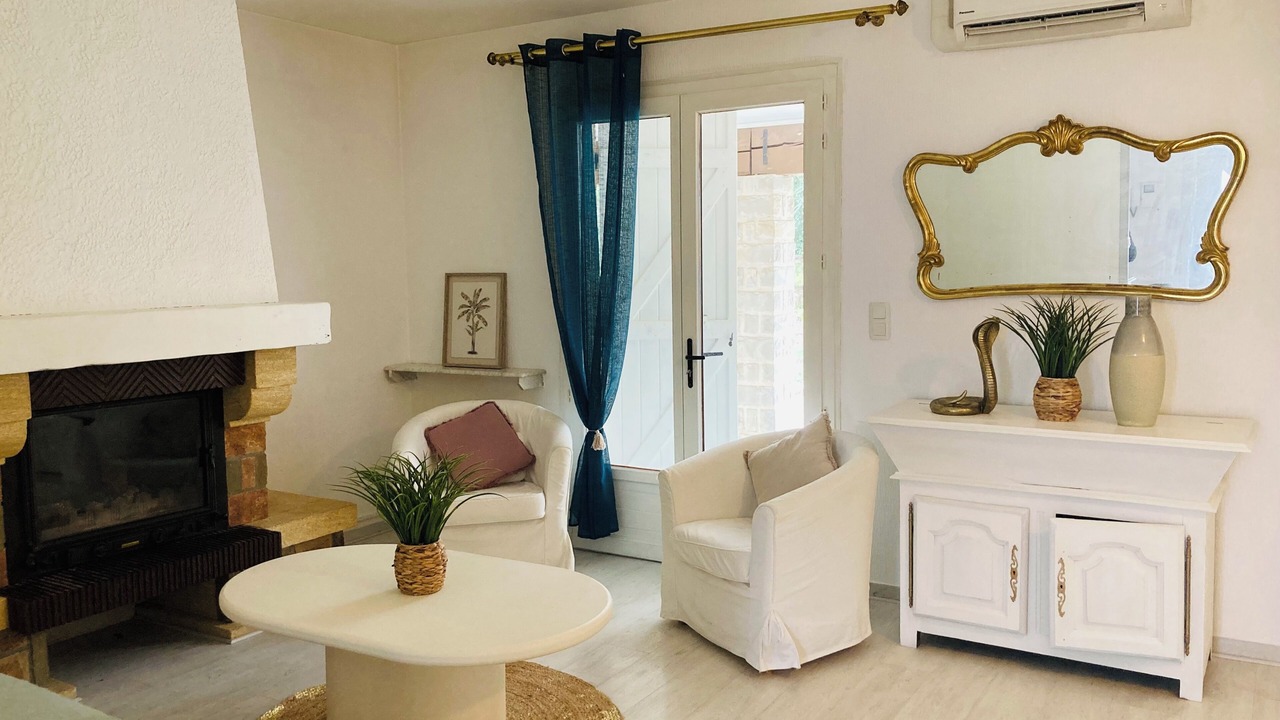 Photo of Livingroom in Aubagne