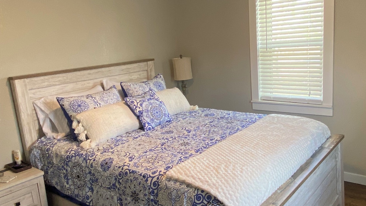 Photo of Bedroom in Marshall