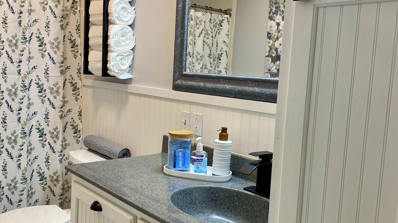 Photo of Bathroom in Marshall