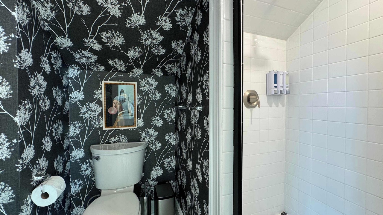 Photo of Bathroom in Dixon Park