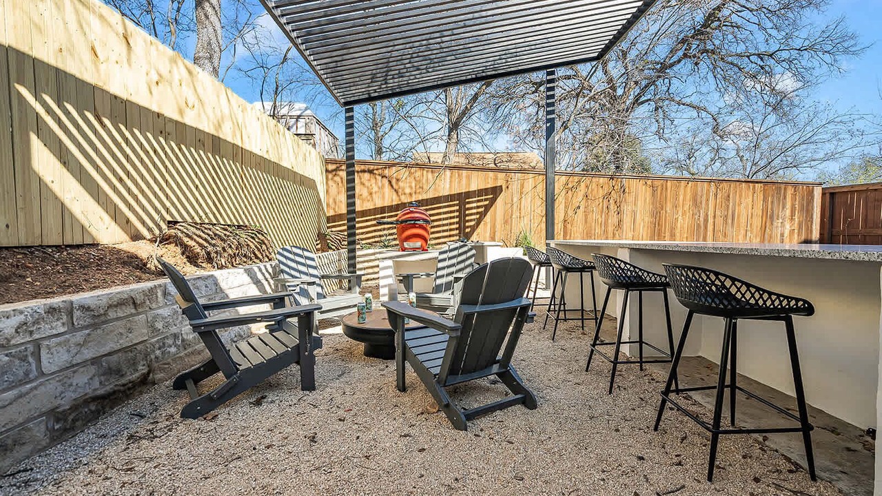 Photo of Patio Balcony in Rosewood