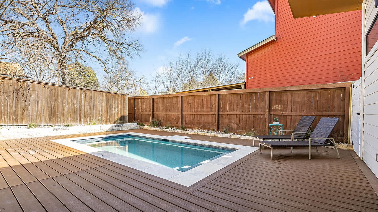 Photo of Outdoor in Rosewood