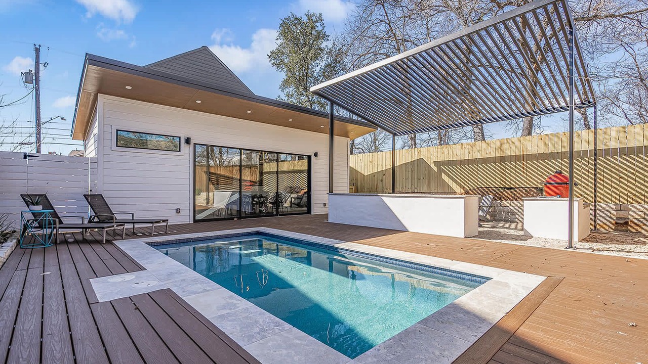Photo of Outdoor in Rosewood