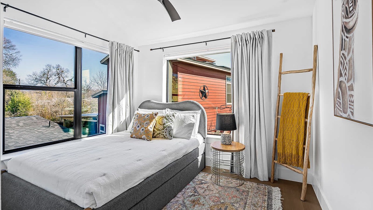 Photo of Bedroom in Rosewood