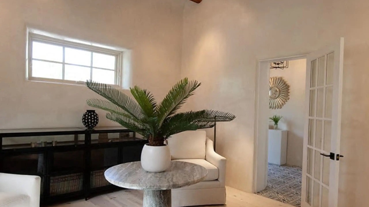 Photo of Livingroom in Downtown Santa Fe