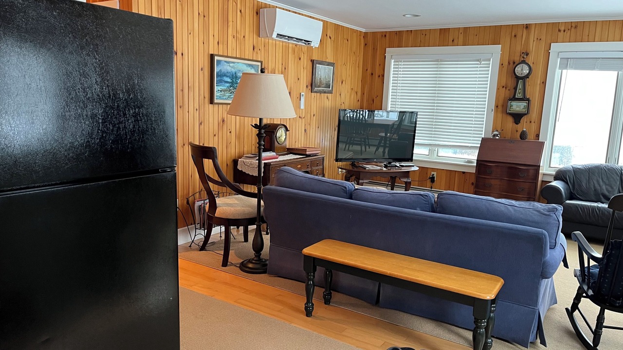 Photo of Livingroom in Brooklin