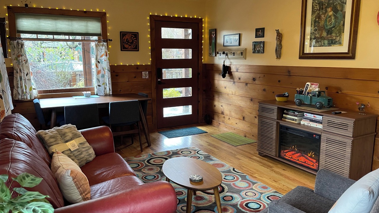 Photo of Livingroom in Corvallis