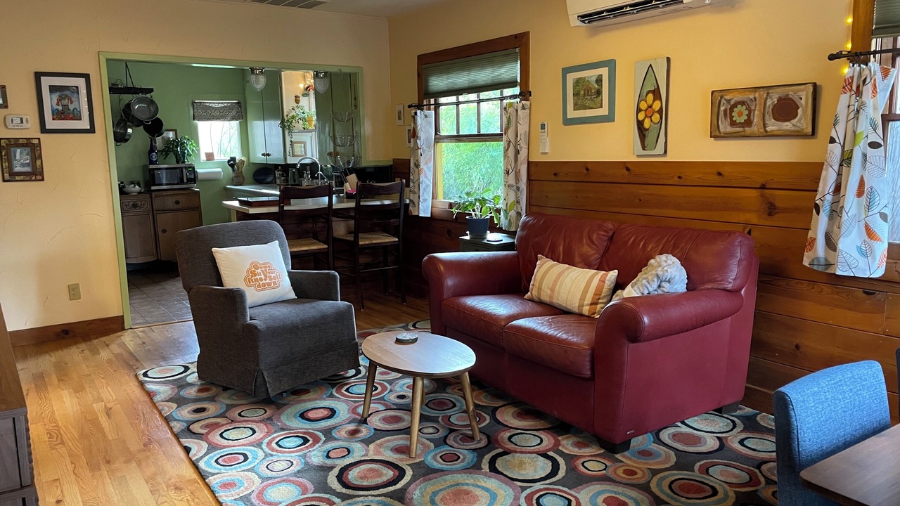 Photo of Livingroom in Corvallis