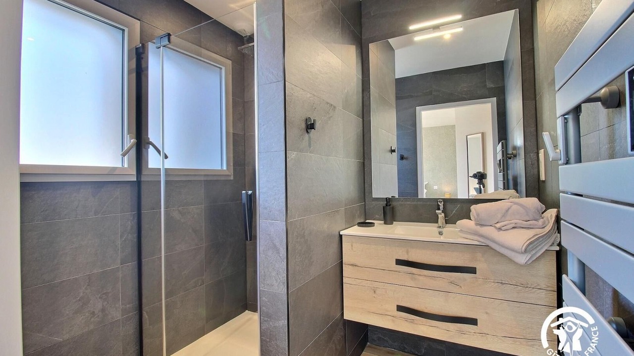 Photo of Bathroom in Inzinzac-Lochrist