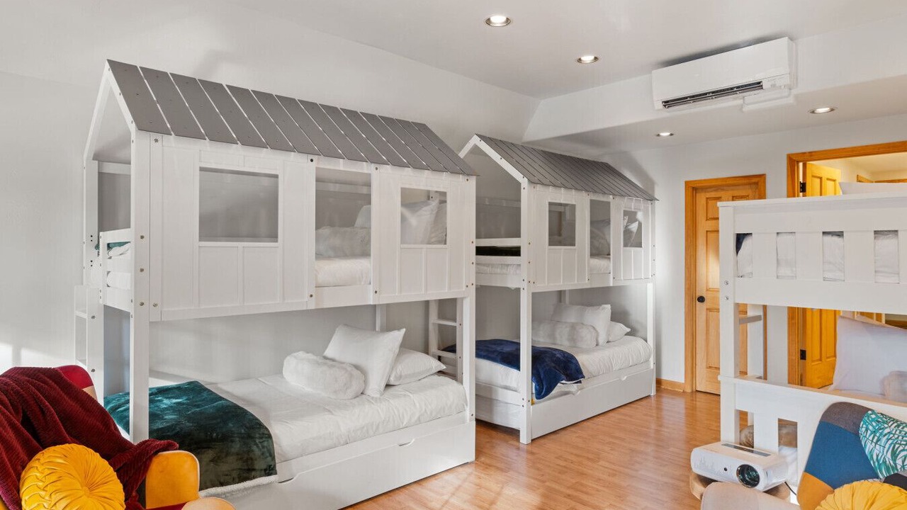 Photo of Bedroom in Brockway