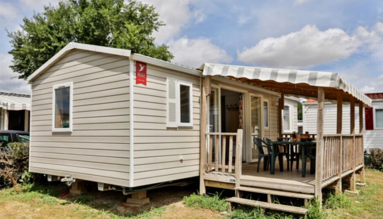 Photo of Outdoor in Angles