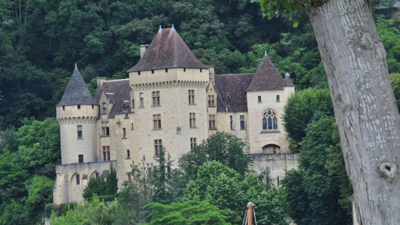 Photo of Others in Pezuls