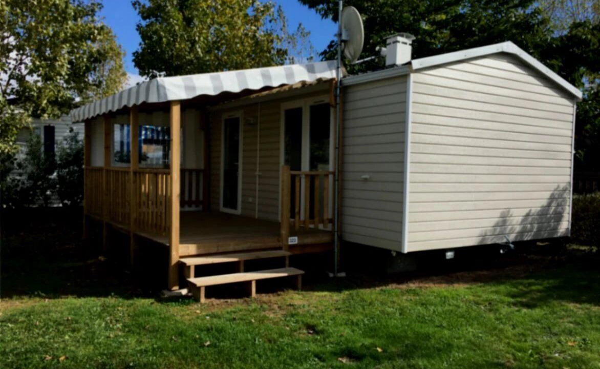Photo of Outdoor in Angles