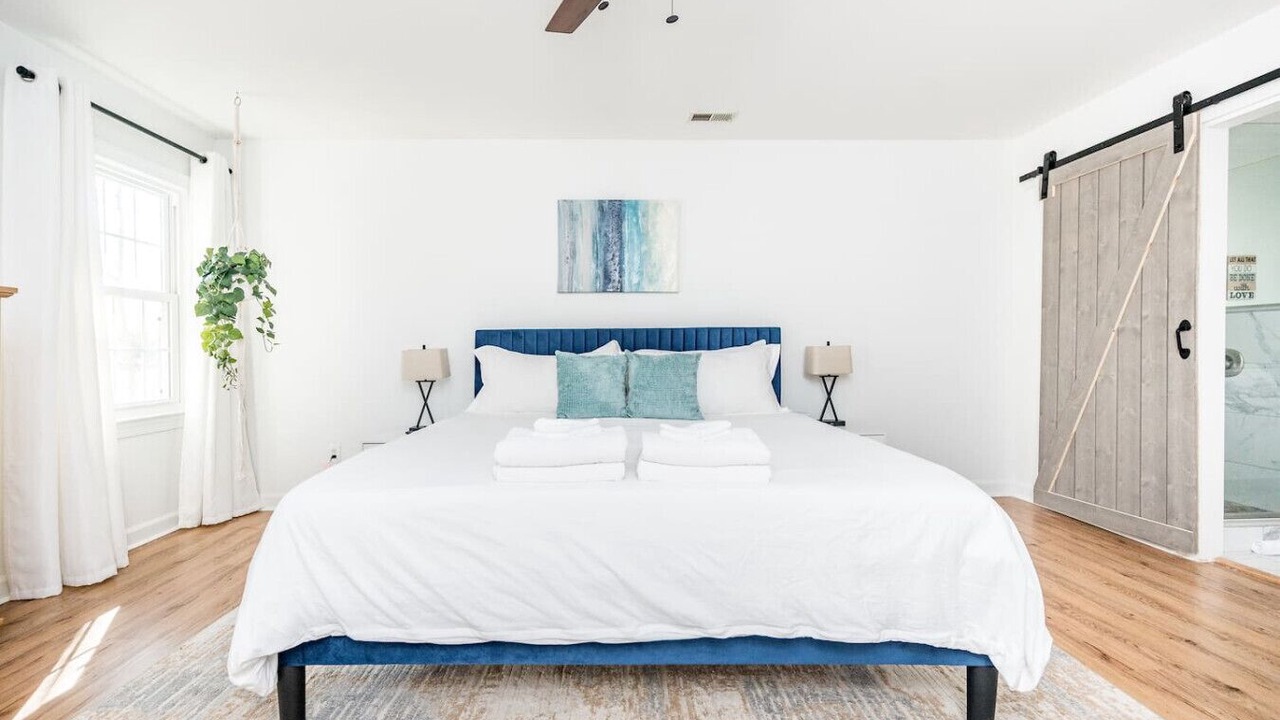 Photo of Bedroom in Apex