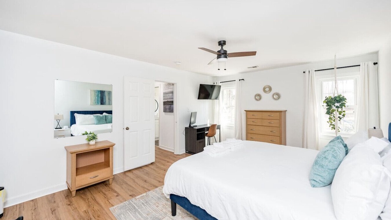 Photo of Bedroom in Apex