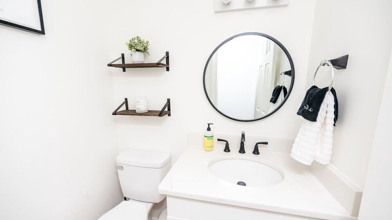 Photo of Bathroom in Apex
