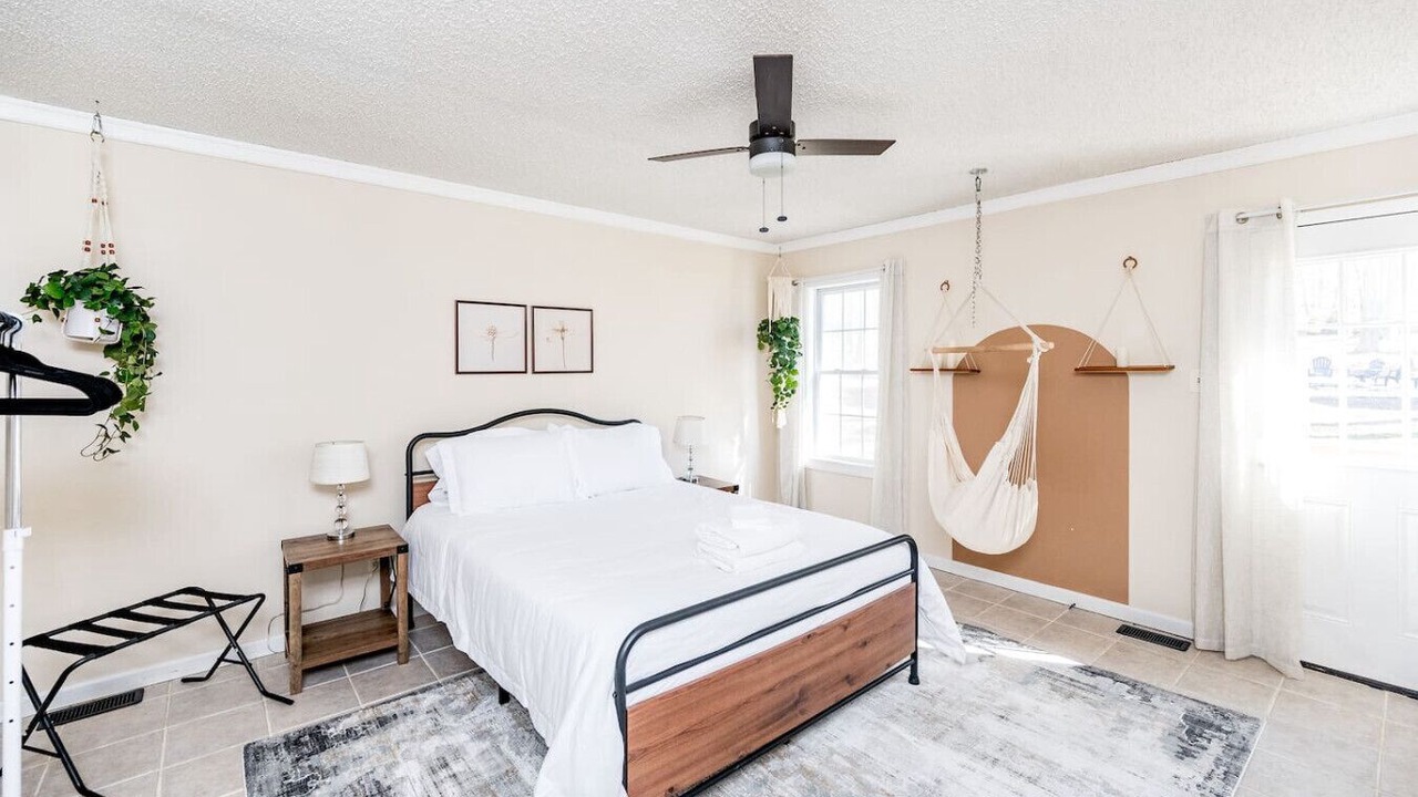 Photo of Bedroom in Apex