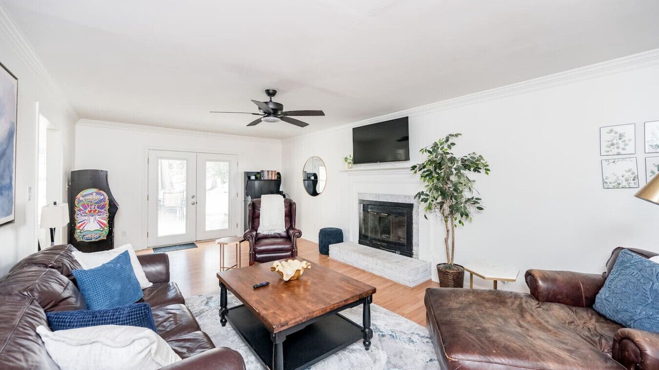 Photo of Livingroom in Apex