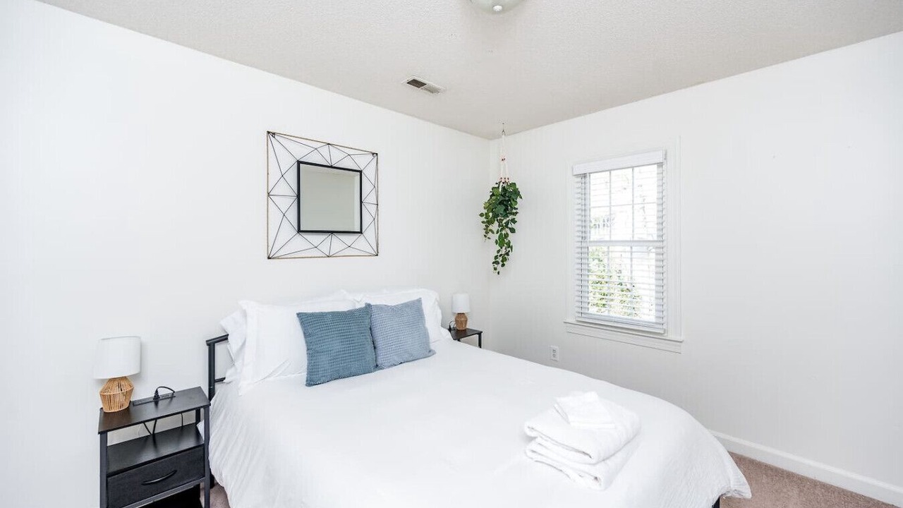 Photo of Bedroom in Apex