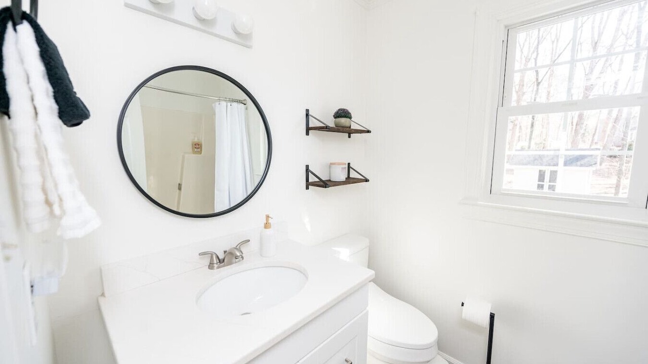 Photo of Bathroom in Apex