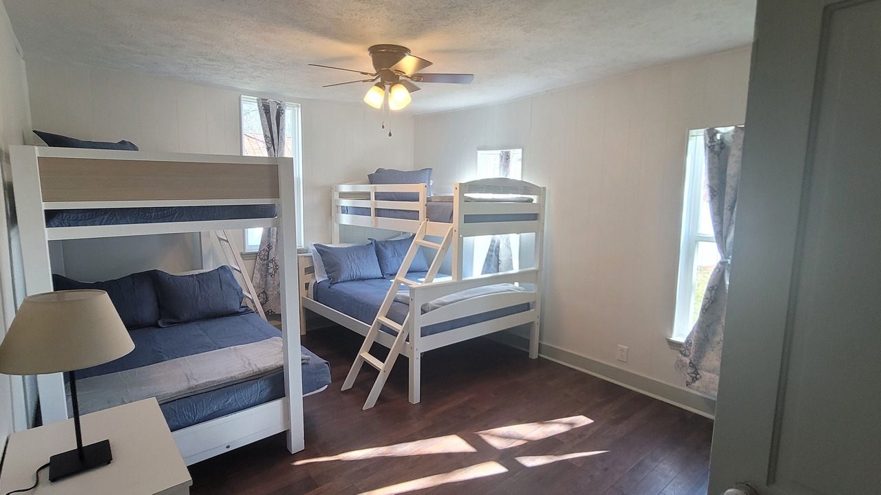 Photo of Bedroom in Cleburne
