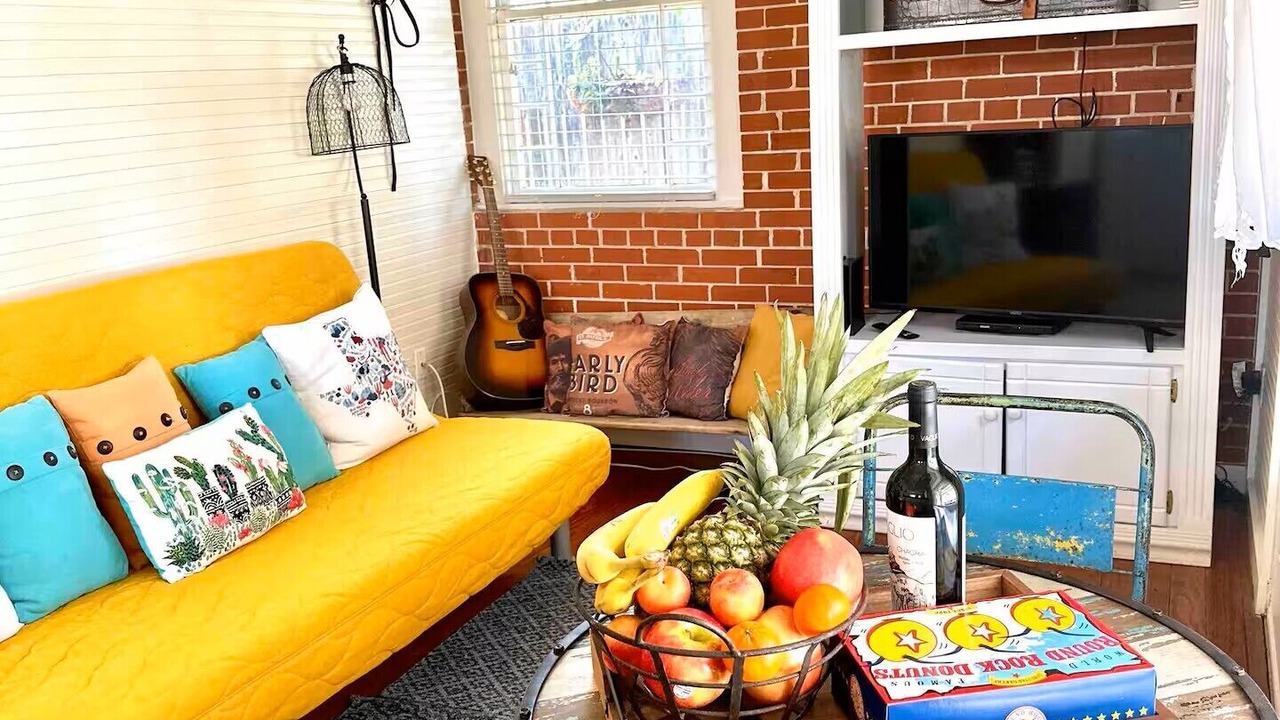 Photo of Livingroom in Round Rock Original Plat