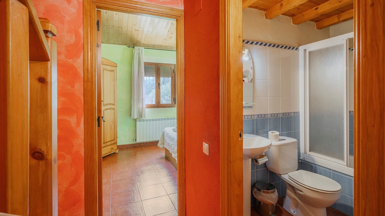 Photo of Bathroom in San Martin de la Vega del Al