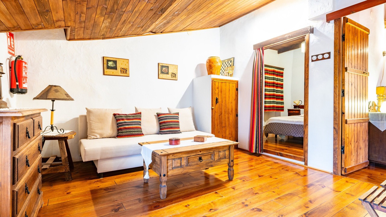 Photo of Bedroom in Aioder