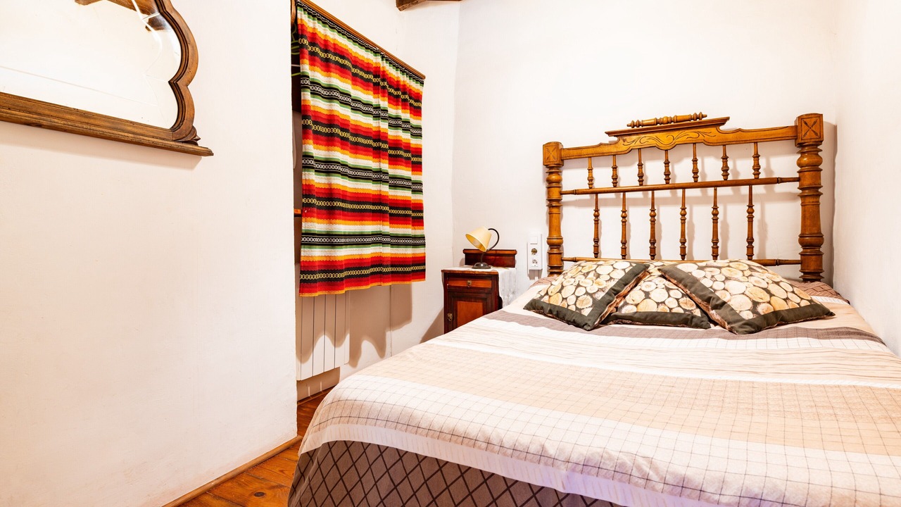Photo of Bedroom in Aioder
