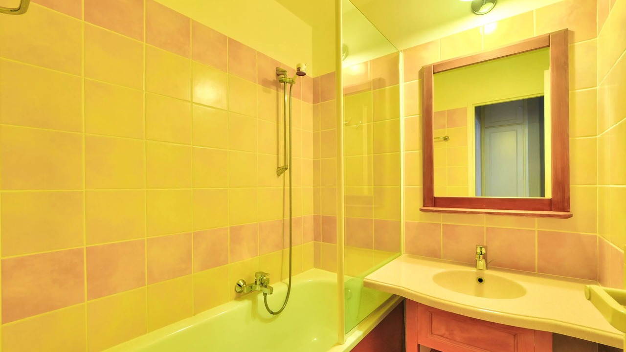 Photo of Bathroom in Monflanquin