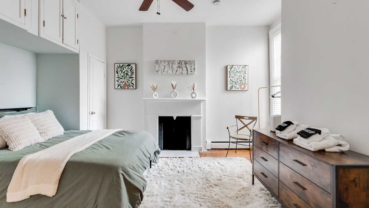 Photo of Bedroom in Fan District