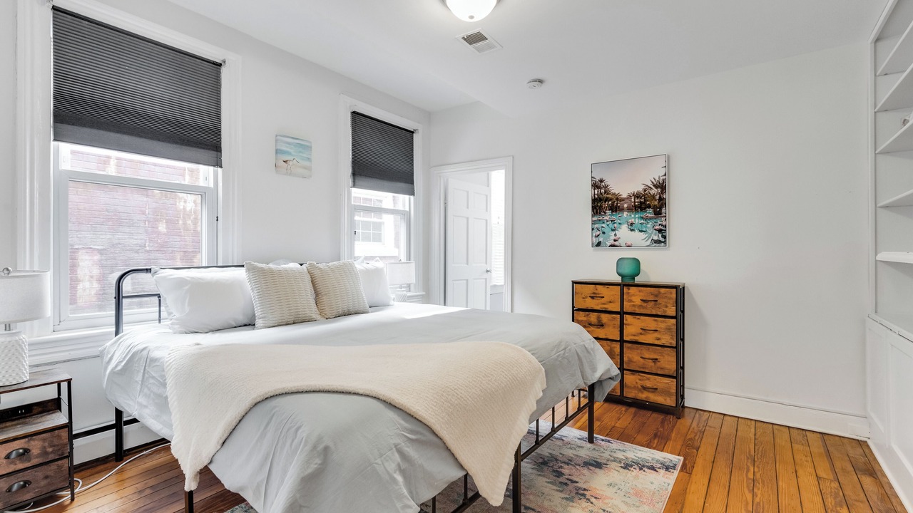 Photo of Bedroom in Fan District