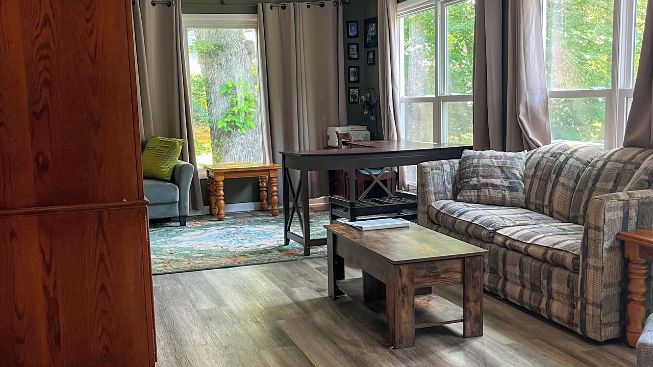 Photo of Livingroom in Monticello