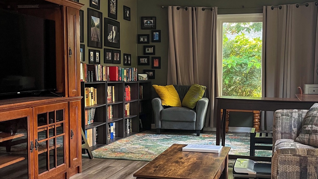 Photo of Livingroom in Monticello
