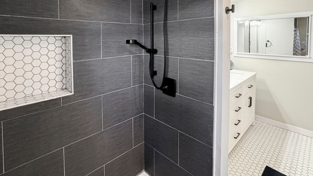 Photo of Bathroom in Cascade