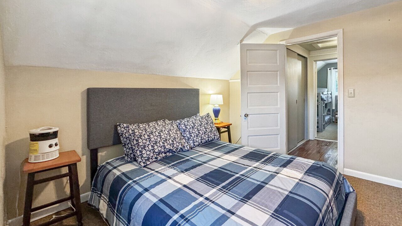 Photo of Bedroom in Cascade