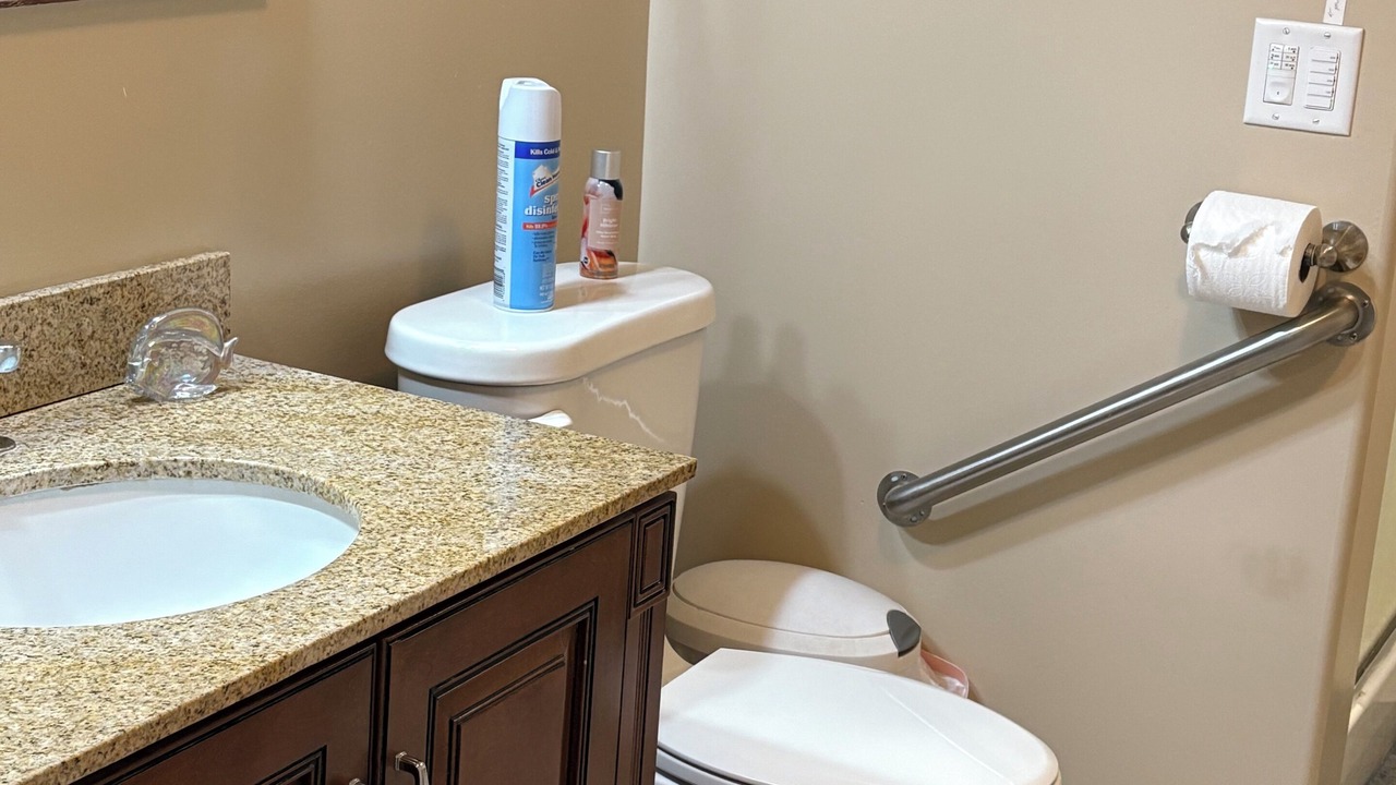 Photo of Bathroom in Hanover